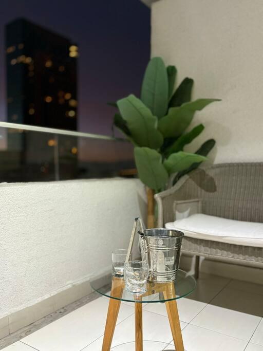 Apartamento Condes De Lujo